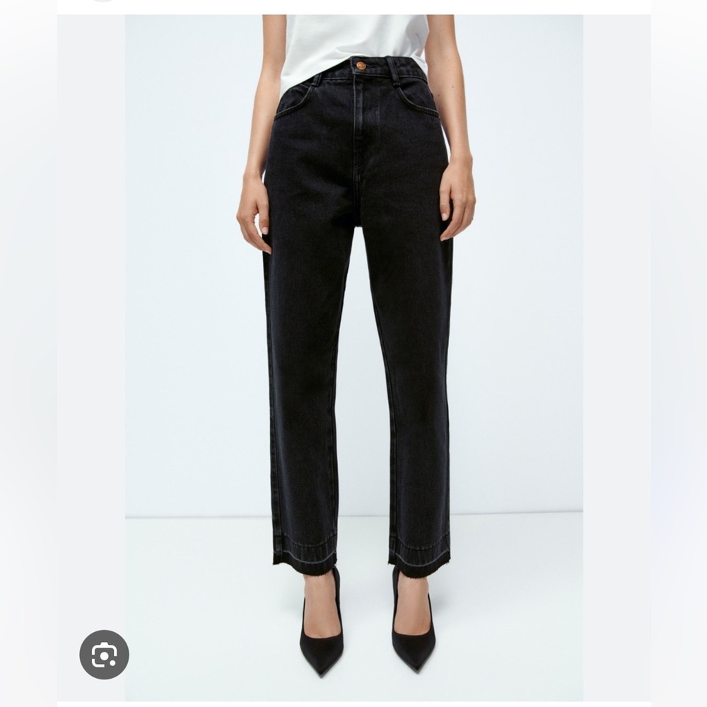 Zara Black Straight Jeans 8228/236